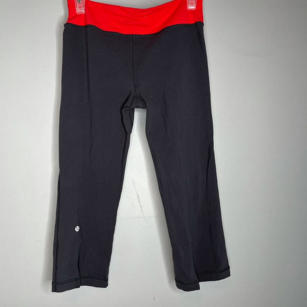 LULULEMON CROPS